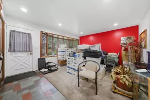 1 N Edward St, Mount Prospect, IL 60056 - Photo 13