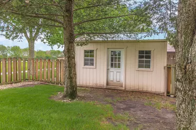 1810 Cardinal Court, Pontiac, IL 61764 - Photo 77