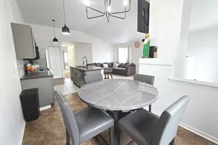 769 Hobart Dr, South Elgin, IL 60177 - Photo 5