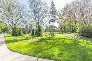 700 W Dempster St, Mount Prospect, IL 60056 - Photo 21