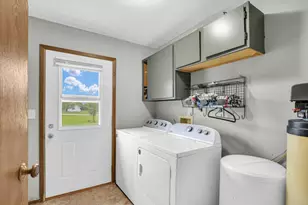 841 S High St, Paxton, IL 60957 - Photo 15