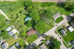 385 S Kankakee St, Coal City, IL 60416 - Photo 3
