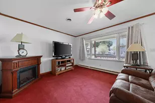 385 S Kankakee St, Coal City, IL 60416 - Photo 7