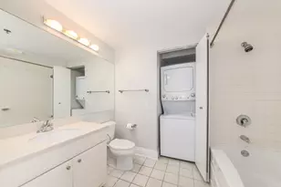 33 W Ontario St, Chicago, IL 60654 - Photo 19