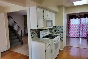 483 Rustic Dr, Wheeling, IL 60090 - Photo 5