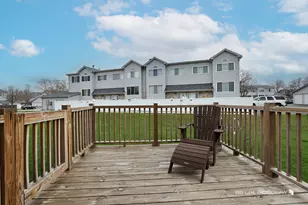 402 S Frontenac St, Aurora, IL 60504 - Photo 17