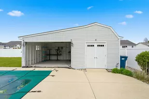 855 Magnolia Dr, Bourbonnais, IL 60914 - Photo 3