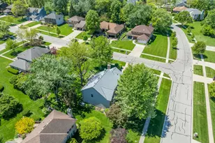 323 Ford Ln, Bartlett, IL 60103 - Photo 49