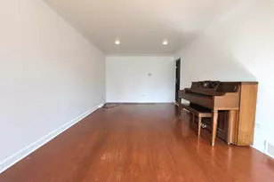 4542 S Mozart St, Chicago, IL 60632 - Photo 5