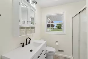 645 Suncrest Ct, Sherrard, IL 61281 - Photo 11