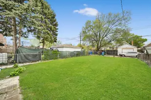 2117 W 71st Pl, Chicago, IL 60636 - Photo 13