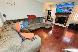 2022 Cardinal Dr, Glendale Heights, IL 60139 - Photo 7