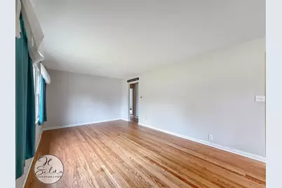 401 Linn Avenue, Crystal Lake, IL 60014 - Photo 5