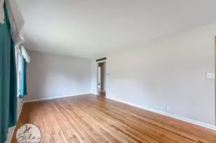 401 Linn Ave, Crystal Lake, IL 60014 - Photo 5