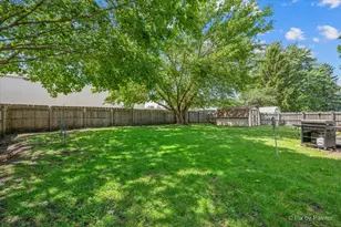 20 Wedgewood Dr, South Elgin, IL 60177 - Photo 25