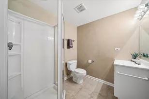 645 Chestnut Dr, Carol Stream, IL 60188 - Photo 21