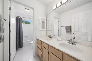 645 Chestnut Dr, Carol Stream, IL 60188 - Photo 17