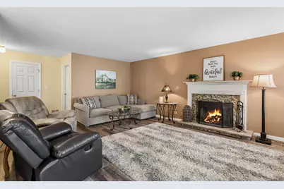 240 Paradise Parkway, Oswego, IL 60543 - Photo 13