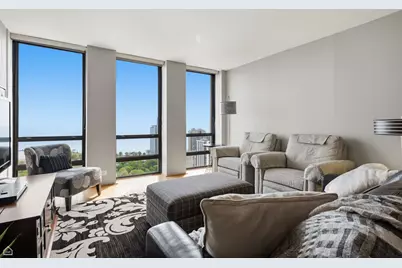 1660 N La Salle Drive #3809, Chicago, IL 60614 - Photo 7