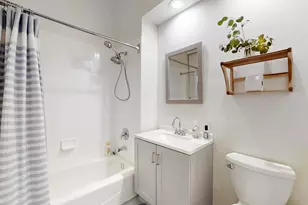 626 W Buckingham Pl, Chicago, IL 60657 - Photo 9