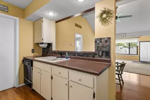 2412 Heritage Dr, Champaign, IL 61822 - Photo 13