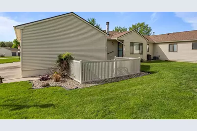 2412 Heritage Drive #2412, Champaign, IL 61822 - Photo 3