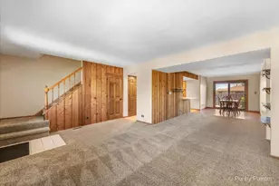 815 Mansfield Ct, Schaumburg, IL 60194 - Photo 3