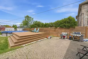 8130 W Berwyn Ave, Chicago, IL 60656 - Photo 23