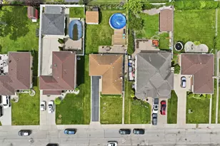 8130 W Berwyn Ave, Chicago, IL 60656 - Photo 31
