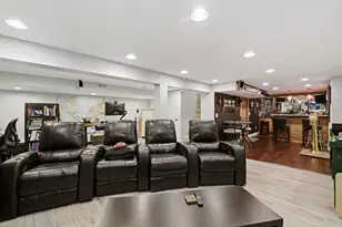 8130 W Berwyn Ave, Chicago, IL 60656 - Photo 19