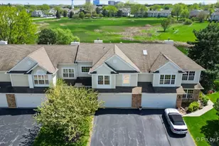 902 Huntington Dr, Elk Grove Village, IL 60007 - Photo 3