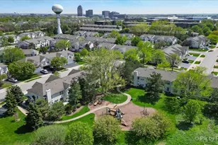 902 Huntington Dr, Elk Grove Village, IL 60007 - Photo 35
