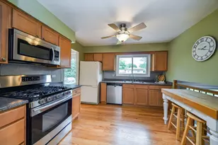 1174 Kent Ct, Wheaton, IL 60189 - Photo 5