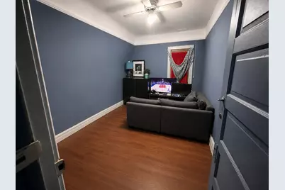 6641 S University Avenue, Chicago, IL 60637 - Photo 9