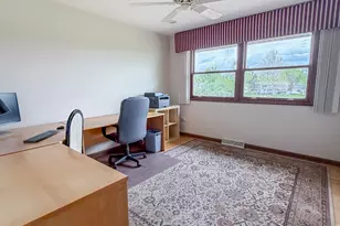 17W525 Concord Pl, Darien, IL 60561 - Photo 21