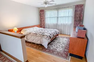 17W525 Concord Pl, Darien, IL 60561 - Photo 25