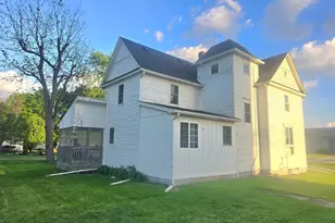 102 E Washington St, Ashkum, IL 60911 - Photo 27