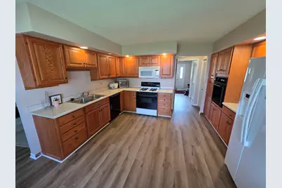 1706 16th Avenue, Sterling, IL 61081 - Photo 5