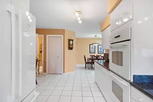 4436 4 Winds Ln, Northbrook, IL 60062 - Photo 11