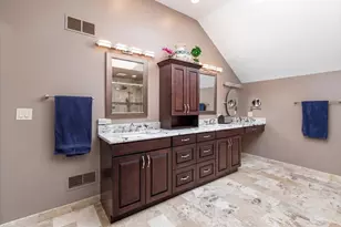 1576 Pine Lake Dr, Naperville, IL 60564 - Photo 25