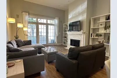 1931 N Damen Avenue #1S, Chicago, IL 60647 - Photo 3