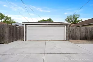 2120 N 75th Ct, Elmwood Park, IL 60707 - Photo 23