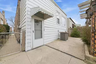 1424 S 57th Ave, Cicero, IL 60804 - Photo 35