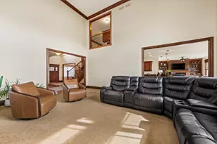 149 Goldenrod Dr, Sugar Grove, IL 60554 - Photo 3