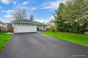710 Redwood Ct, Genoa, IL 60135 - Photo 3