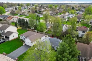 710 Redwood Ct, Genoa, IL 60135 - Photo 35