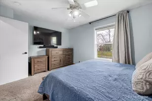 710 Redwood Ct, Genoa, IL 60135 - Photo 15