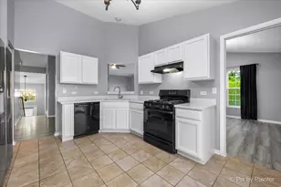 3302 Bromley Ln, Aurora, IL 60502 - Photo 7