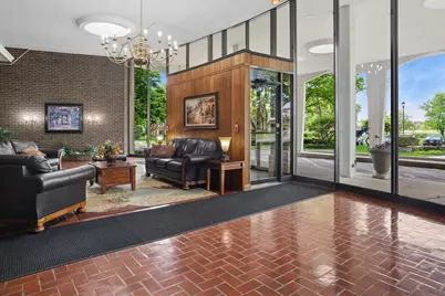 20 N Tower Road #9C, Oak Brook, IL 60523 - Photo 3