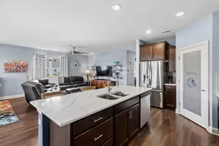 849 Americana Ave, Pingree Grove, IL 60140 - Photo 7